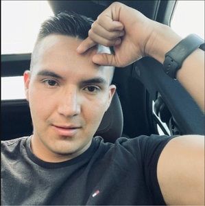 Meet your Posher, Roberto